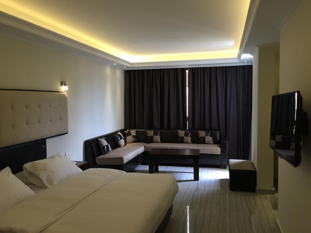 Aphrodite Hotel Tabarja Phòng bức ảnh