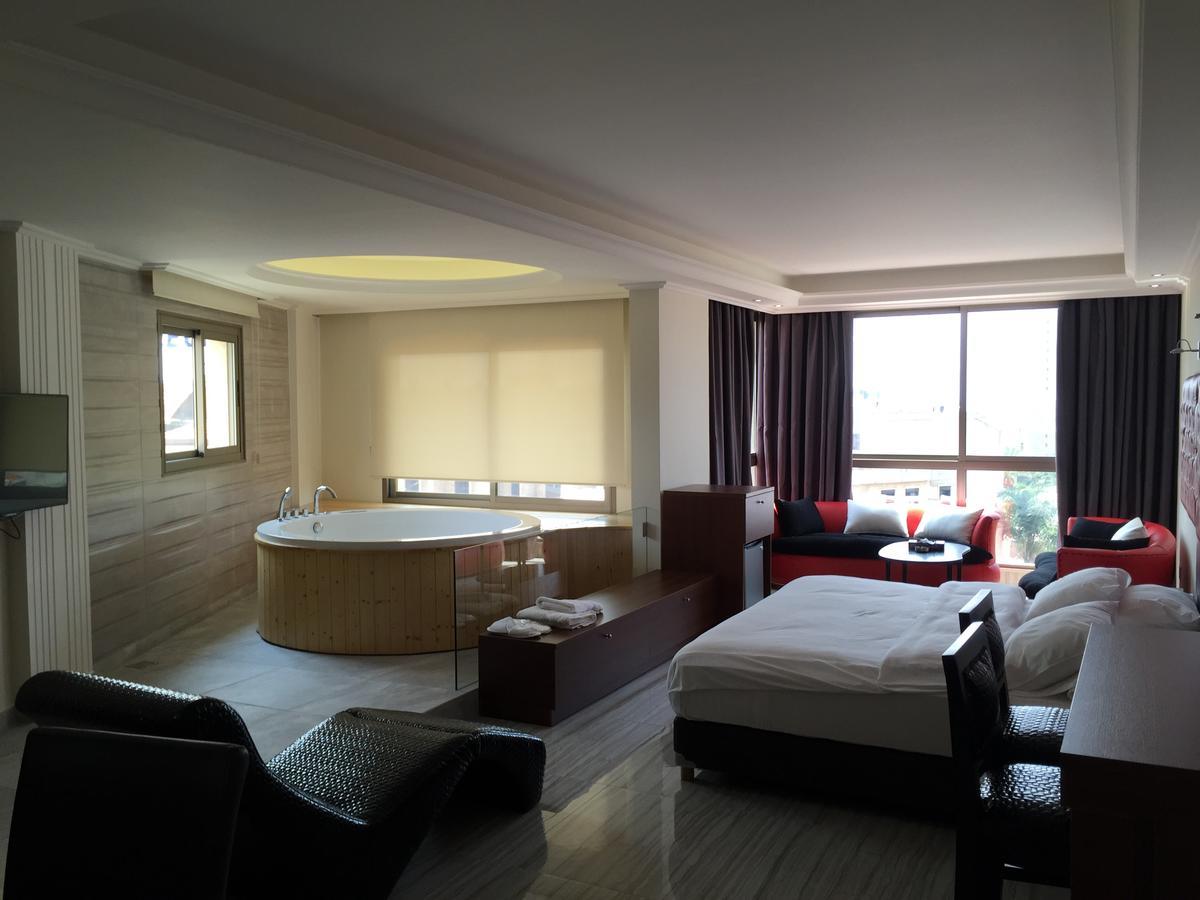 Aphrodite Hotel Tabarja Ngoại thất bức ảnh