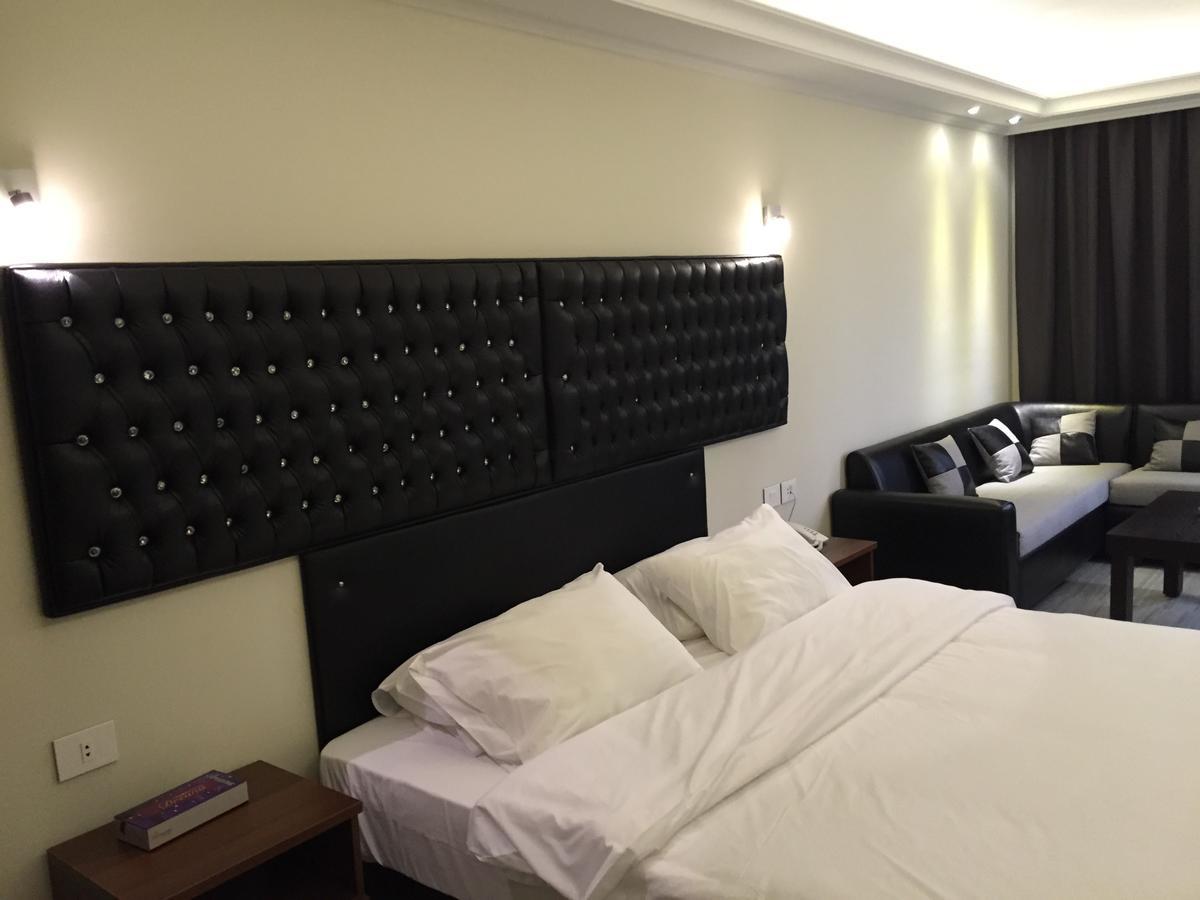 Aphrodite Hotel Tabarja Phòng bức ảnh