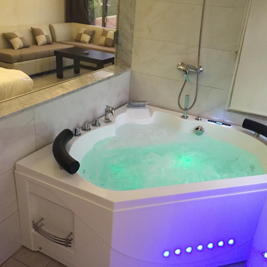 Aphrodite Hotel Tabarja Ngoại thất bức ảnh